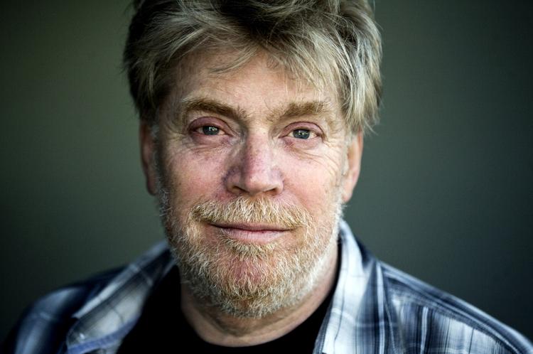 Tenor. Operasangeren Stig Fogh Andersen blev ansat som solist på Det Kongelige Teater i 1980 og i 2006 udnævnt til Kgl. Kammersanger på nationalscenen. 