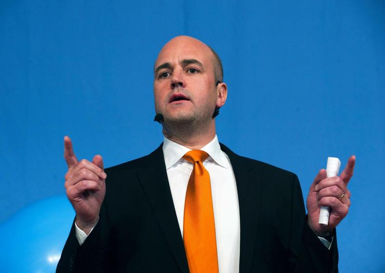 skandalefrygt. For at undgå en gentagelsen af ministerskandalen fra 2006 har Fredrik Reinfeldt krævet, at hans nye ministre indrømmer alle lovbrud. Og det har de så gjort. 