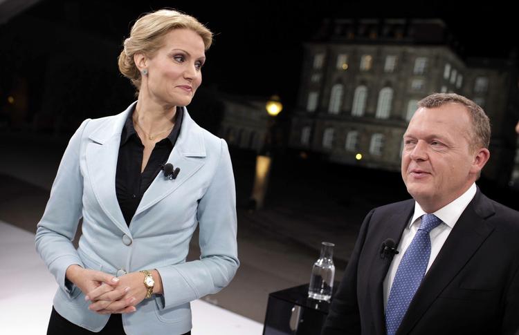 Vinder. Ifølge politiken.dks ekspertpanel var Helle Thorning (S) en klar vinder af tv-duellen med statsminister Lars Løkke Rasmussen (V) på grud af sin offensive stil og sit smil. 