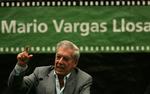 Llosa. »Han er svær at oversætte, men ikke svær at læse. Vargas Llosa har en særlig evne til at blande det eksperimenterende og intellektuelle med det underholdende«, siger peruanerens danske oversætter. 