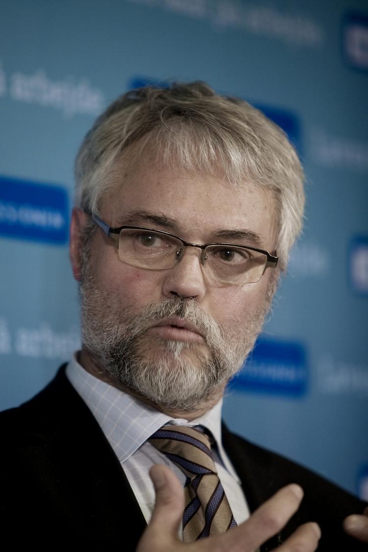 Værdsat. Selv om han har været socialdemokratisk minister, har Carsten Koch nydt regeringens tillid. Sidste år fremlagde han som formand for regeringens skattekommission kommissionens længe ventede rapport. 