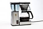 Varm vinder. Melitta Aroma Excellent brygger 10 kopper kaffe på 7,37 minutter. Den færdigbryggede kande har en temperatur på 85,7 grader, hvilket er optimalt ifølge testens ekspert. 