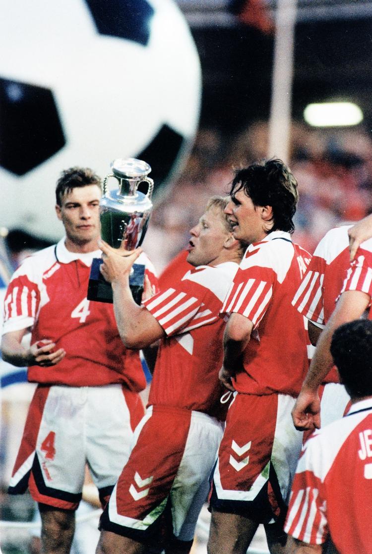 Størst. EM-sejren i 1992 er den største danske sportsbegivenhed, mener et flertal af de læsere, der har deltaget i afstemningen på politiken.dk. 
