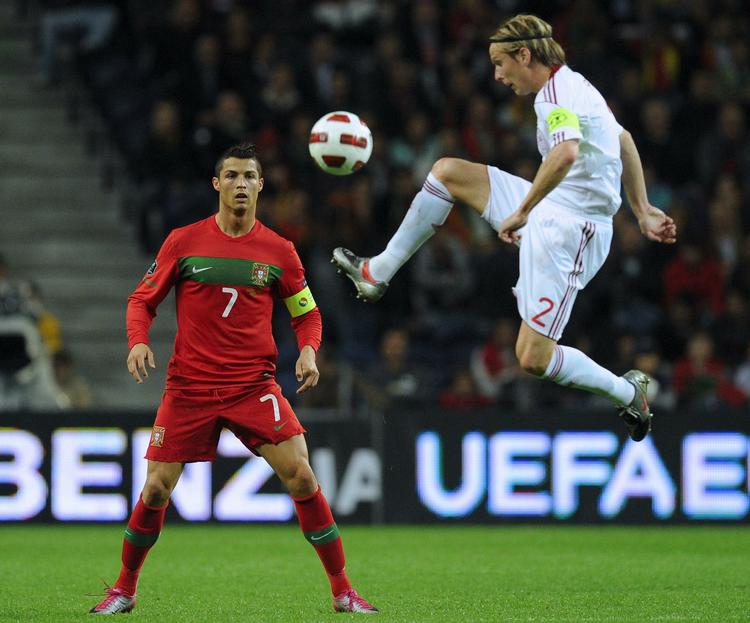 Anfører. Højt at flyve, dybt at falde... 