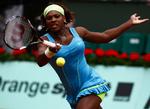 glasskår. Skaden i foden efter et grimt sammenstød med et knust glas hindrer fortsat Serena Williams i at optage jagten på Caroline Wozniackis førsteplads på verdensranglisten. Arkivfoto. 