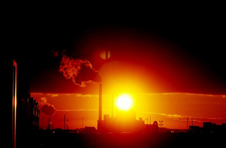 Solnedgang. Solen være forklaringen på ekstreme lokale variationer i klimaet. 