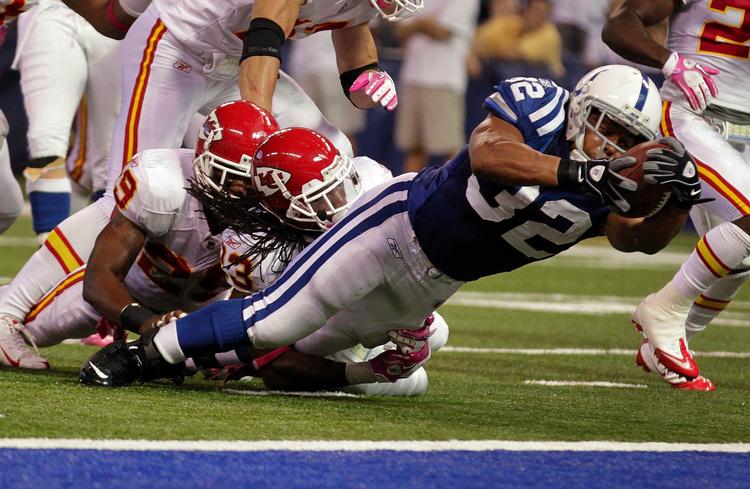 Touchdown.  Mike Hart   var stærkt medvirkende til, at Colts slog Chiefs. 