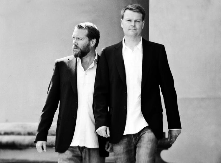 Succes. De danske krimiforfattere Anders Rønnow Klarlund og Jacob Weinreich svælger i interesse fra udlandet. 