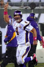 rekord. 41-årige Brett Favre blev den første spiller i NFL-historien til at runde 500 touchdown kast. 