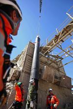 Minearbejderne har haft svært ved at beslutte hvem der skulle først op - alle vil nemlig være den sidste.... 