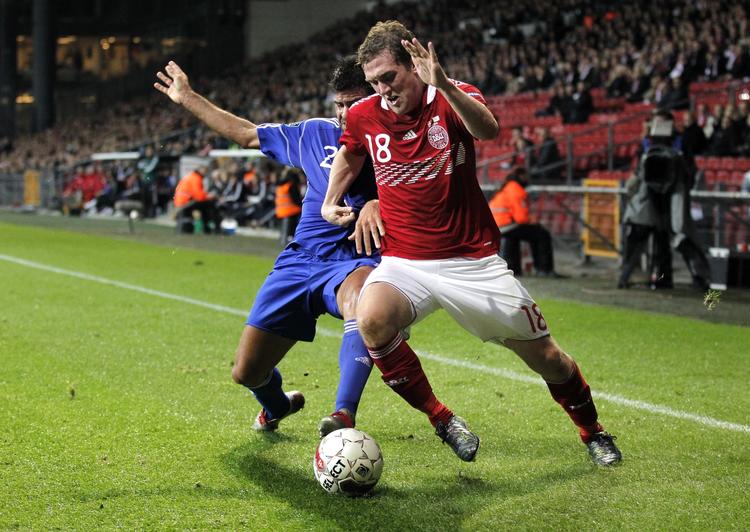 målhelt. Morten 'Duncan' Rasmussen gjorde en god figur i angrebet, hvor han konstant var til besvær for det cypriotiske forsvar. 