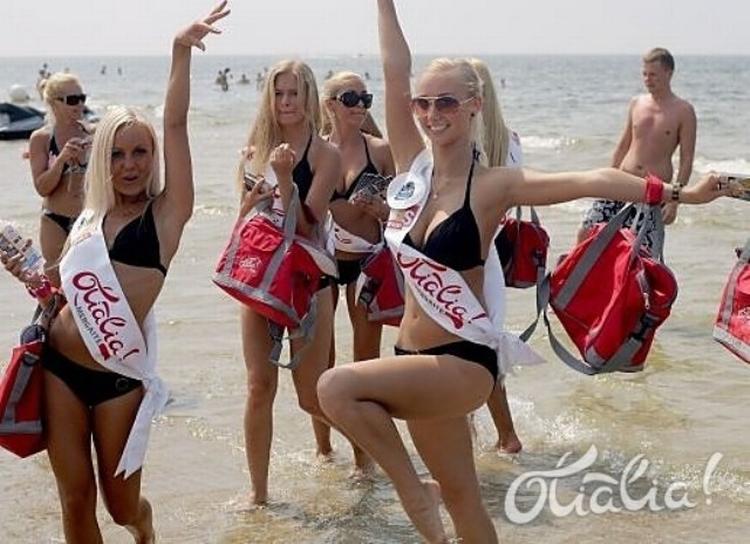 BLONDINER. Det litauske selskab Olialia består udelukkende af kvindelige blondiner. -:Foto: Olialia 