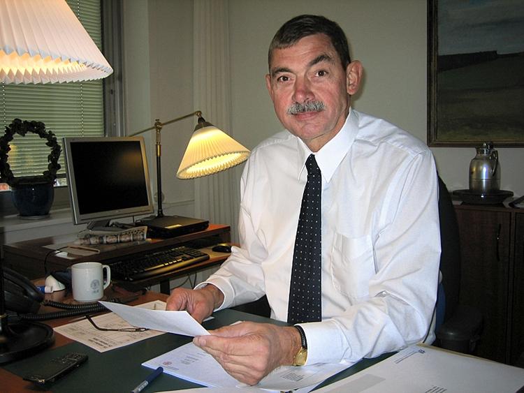Angreb. Rigsrevisor Henrik Otbo forsøger at redde sit eget skind, lyder det fra Venstre. 