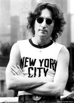 Lennon-by. Eksbeatlen John Lennon slog sig i 1970'erne ned i New York sammen med hustruen, Yoko Ono, og det er de år - frem til 1980, hvor Lennon blev skudt foran sit hjem - som dokumentarfilmen 'LENNONYC' handler om. Filmen havde verdenspremiere på den netop afholdte New York Film Festival, der i år fandt sted for 48. gang. (Arkiv)
