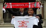 nervøsitet. Liverpool-tilhængere har de seneste dage luntet omkring ved High Court i London for at følge med i den bitre juridiske kamp om klubben. 