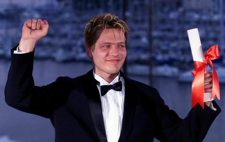 Director Thomas Vinterberg has won the Nordic Council's Film Prize 2010 for his film Submarino. Here he is pictured in 1998 in Cannes where he won the Best of Jury award for his film 'Festen'. Archive. 