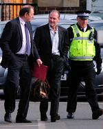 gentagelse. Paul Gascoigne ses her ved retsbygningen i Northallerton, da han senest var anklaget for at have kørt i spirituspåvirket tilstand i april måned i år. Arkivfoto. 