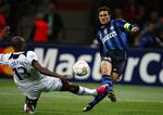 sjælden. Inters veteran-anfører Javier Zanetti scorer ikke tit, men hans tidlige scoring mod Tottenham tog luften ud af kampen sammen med en udvisning minutter senere. 