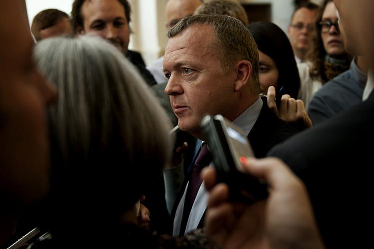Underligt. Underviser i TV-journalistik undrer sig over, at TV 2 har slettet indslag med Lars Løkke Rasmussen. Arkivfoto. 