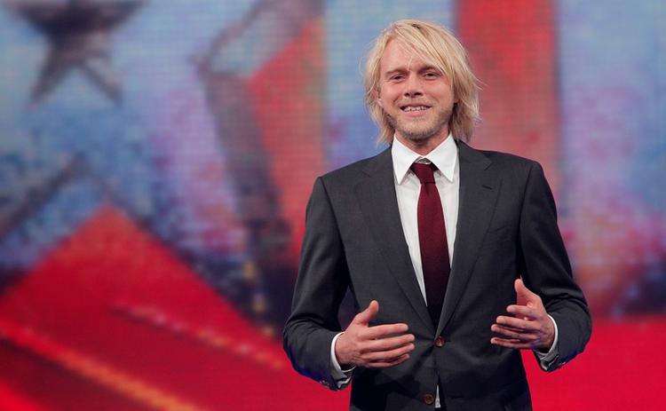 Slut. 'Talent'-vært Felix Smith står klar til at præsentere deltagerne i den sidste 'Talent'-finale på DR. Arkivfoto. 