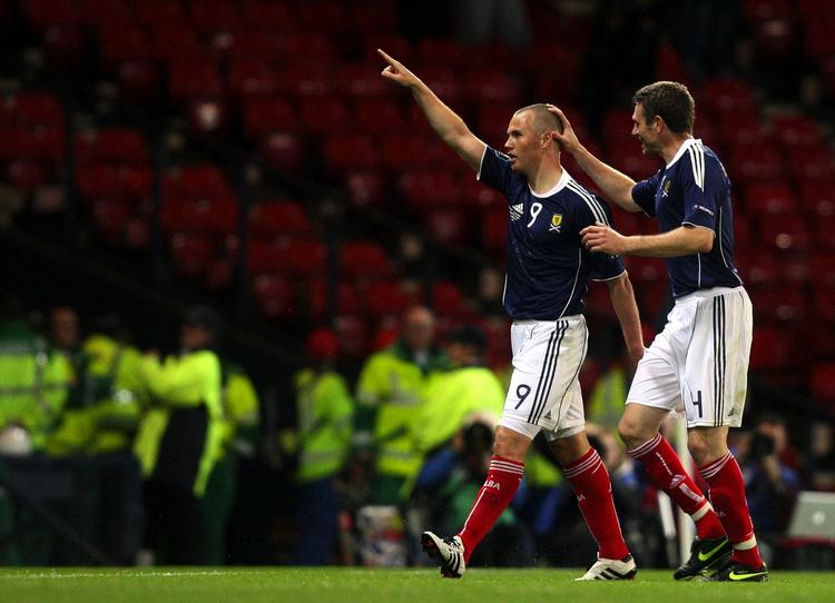 derby. Kenny Miller scorede to mål for Glasgow Rangers i det hadefulde lokalopgør med religiøse undertoner mod rivalerne fra Celtic. Arkivfoto. 