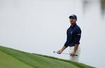 sejr. Jonathan Byrd ser skeptisk ud på tredje hul af omspillet. Men på fjerde hul satte amerikaneren tingene på plads med hole-in-one. 