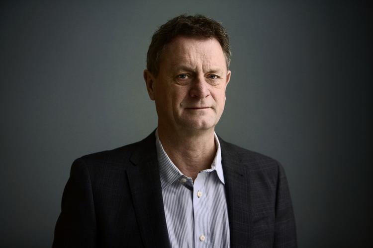 Efterlønsmodstander. Formanden for vismændene, Hans Jørgen Whitta-Jacobsen, forsøger igen at overtale regeringen til at gøre noget ved efterlønnen. 