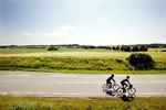 CYKLISME. Cyklistforbundet vil have provinskommunerne til at øge indsatsen for at få flere til at vælge jernhestene. Arkivfoto. 