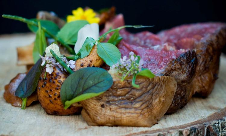 Den nye fire retters menu på Mielcke &amp; Hurtigkarl koster 595 kroner. 