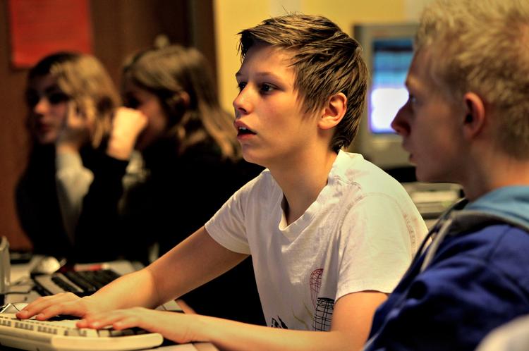 Fingerfærdighed. Skoleelever har stort udbytte af at kunne taste hurtigt. 