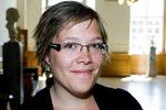 Portræt. Astrid Krag er vokset op i en familie, hvor begge forældre er universitetsuddannede, socialt indignerede og den ene ansat som gymnasielærer på det lokale gymnasium. 