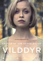 I Ask Hasselbalchs 'Vilddyr' begynder outsideren Lykke at forandre sig. Der er noget helt galt og forude venter et stort opgør med omverdenen. Vilddyret i hende er blevet vækket.. 