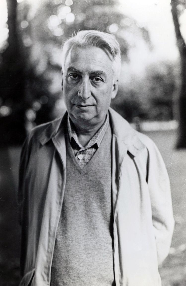 Intimt. Roland Barthes (1915-80) havde en intens moderbinding. Han forvandt aldrig moderens død i 1977. Men det kom der til gengæld en interessant fransk udgivelse ud af i 2009 - nu i en god dansk oversættelse. 