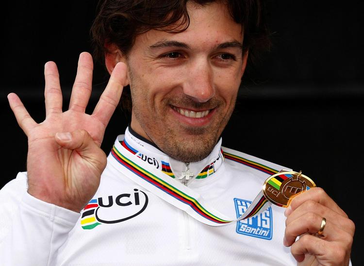 tempofænomen. Fabian Cancellara med guldmedaljen efter endnu et verdensmesterskab på enkeltstarten 30. september i år. Arkivfoto. 
