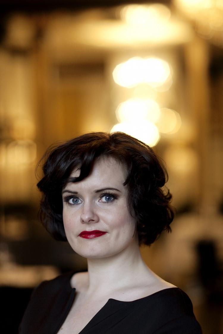 Kritik. Forfatter og kritiker ved Weekendavisen Leonora Christina Skov har fremført, at litteraturstøtten konstant går til den samme klike af forfattere. I år har hun dog selv modtaget det treårige stipendiat fra Statens Kunstfond, der beløber sig til 840.000 kr. fordelt over tre år. 