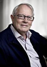 STORYTELLER. Niels Birger Wamberg leverer bl.a. et stærkt essay om et livs læsninger af 'Kongens fald'.