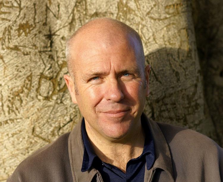 kliche. Tasmanske Richard Flanagan gør ikke andet end at gentage klicheerne i romanen 'Savn'. 