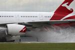 Nødlanding. 459 mennesker lagde deres skæbne i hænderne på piloten, da et passagerfly måtte nødlande i Singapore. 