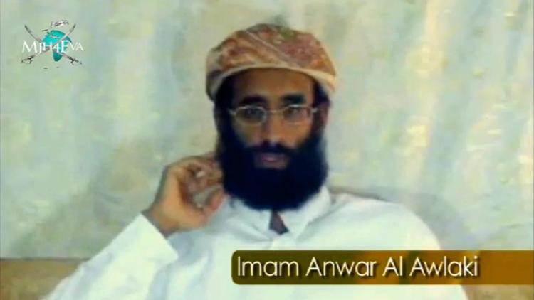 Netmarkedsføring. De er gået i gang med at fjerne topterroristen fra Youtube, men han ligger stadig derude i rigeligt omfang. Og taler om de mange belønninger, muslimer får, hvis de eksempelvis fører hellig krig og slår ikke-muslimer ihjel. 