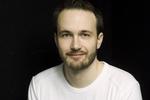 Takter. Martin Krogh Andersen (billedet) viser flere gode takter med sin seneste roman "Nærmere Elin", men når desværre ikke helt i hus. 