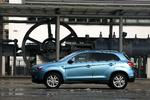 Højbenet. Mitsubishi ASX' primære jagtmarker er storbyen, og her er den let at håndtere. Dog bortset fra dårligt udsyn bagud. Foto: Mitsubishi 