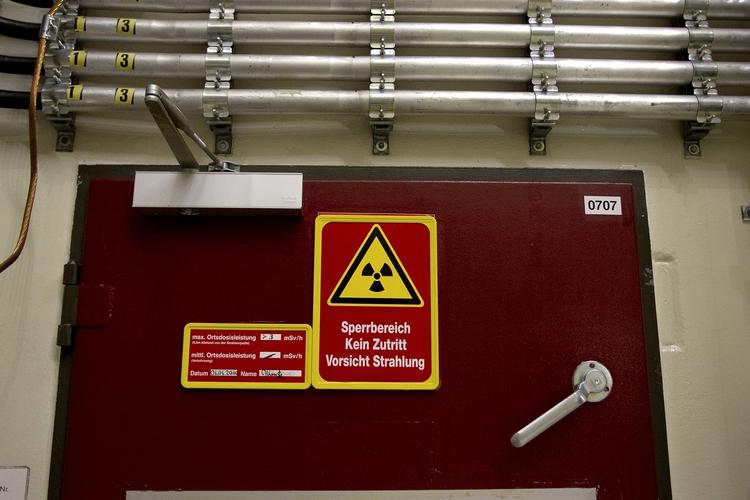 Tabu. Folketinget sagde definitivt nej til dansk atomkraft i 1985, Tjernobyl sprang i luften i 1986, og siden har emnet været tabu. 