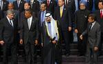 Broget. G20 repræsenterer to tredjedele af verdens befolkning og 85 pct. af det globale BNP, men det er en broget flok af lande, der udgør den 'globale verdensregering'. Når topmødet slutter fredag, overtager Sarkozy formandskabet. 