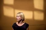 Hverdag. Lige siden hun var barn og skrev historier, der var så realistiske, at de - som hun selv udtrykker det - »var utroligt kedelige og helt uden spænding«, har det været hverdagen, der interesserede Trude Marstein. 