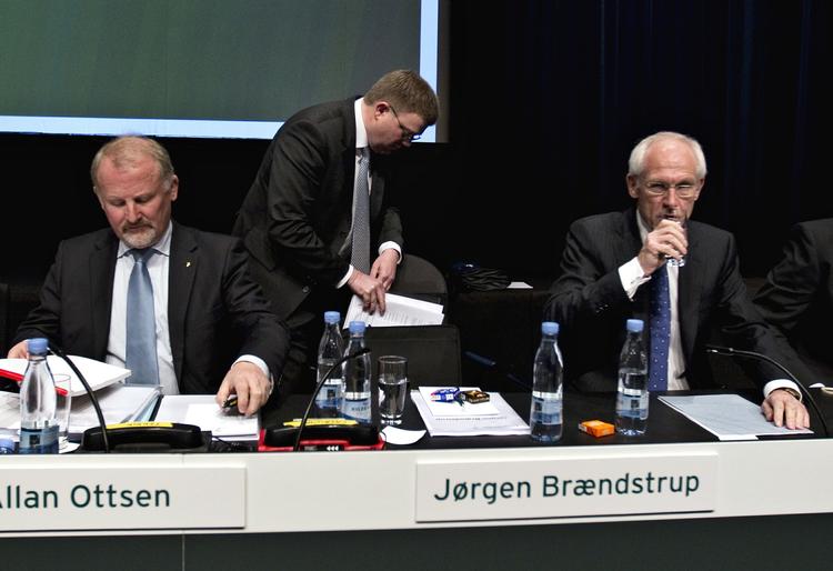 Afgang. Bestyrelsesformand N.E Nielsen og seks medlemmer af bestyrelsen vælger ikke at genopstille. Direktøren forlader også sin post 