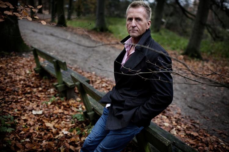 Overvågning. Fransk Rosendahl var ansat til at overvåge og registrere mistænkelige personer omkring den amerikanske ambassade. 