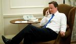 Fast. Den britiske premierminister, den konservative David Cameron, vil ikke ligge under for studerendes hærgen. 