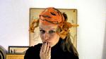 Frygtløs. 39-årige dansk-islandske Anna Maria Helgadottir, der tidligere har været en del af kunstnerkollektivet Ingen Frygt, viser fredag to af sine projekter under CPH:DOX. Filmen 'One is the Loneliest Number' har hun skrevet og instrueret sammen med kinesiske Gan Chao. Du kan også se den film, hun har lavet til det hypede liveband Shit &amp; Shines hypnotiske særshow, hvor hun danser i halvanden time til noget helt andet musik end det, der bliver spillet. 
