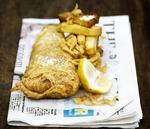 Fisk og fritter. Den bedste fish’n’chips laves ifølge Paul Cunningham af helt havfriske fisk, »serveret med store, lækre chips (– og ikke pomfritter!)«. 