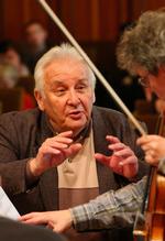 KOMPONIST. Henryk Gorecki øver med den amerikanske Kronos Kvartetten i 2007. Arkivfoto. 